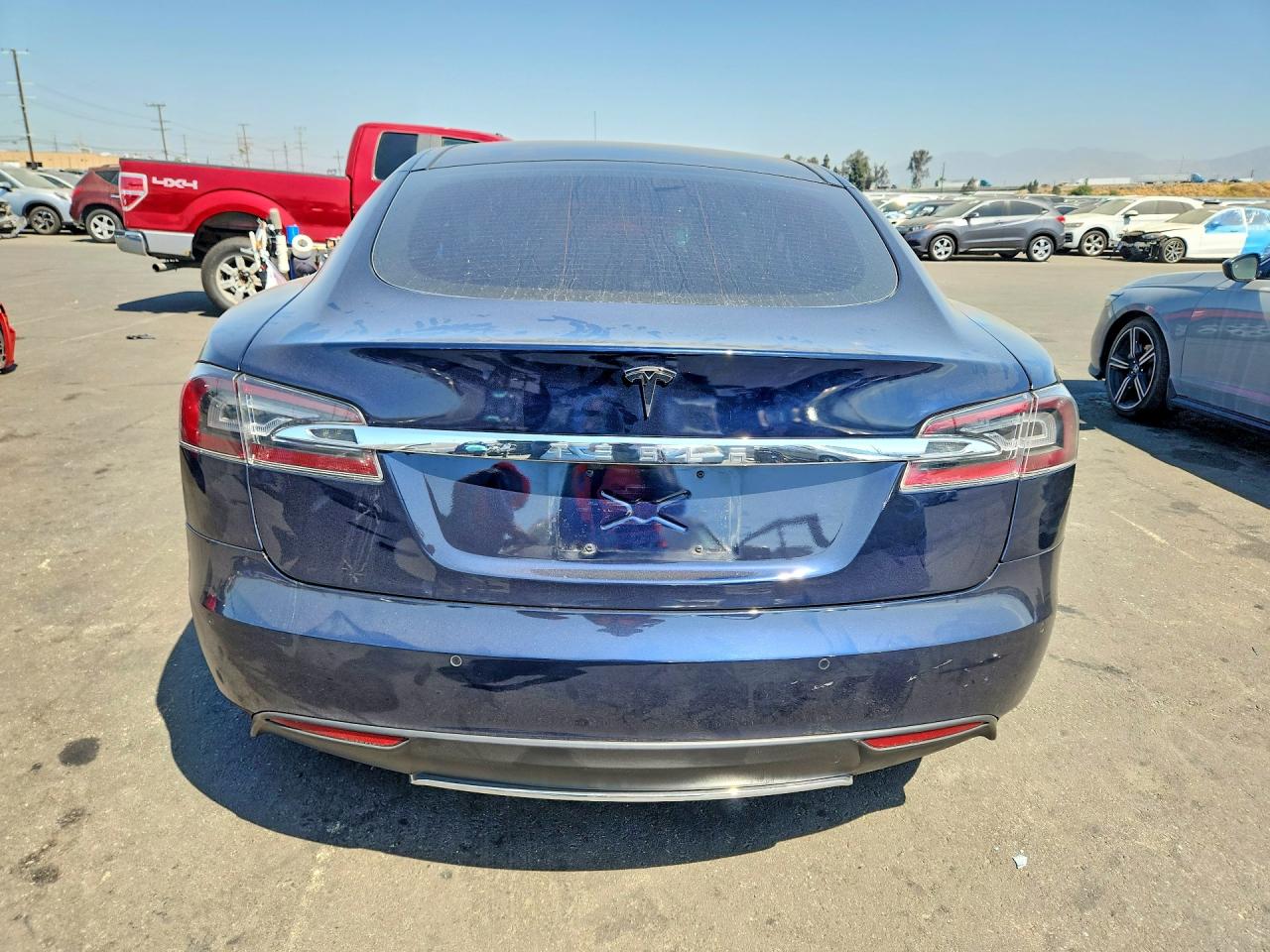 2014 Tesla Model S Black vin: 5YJSA1H19EFP52751