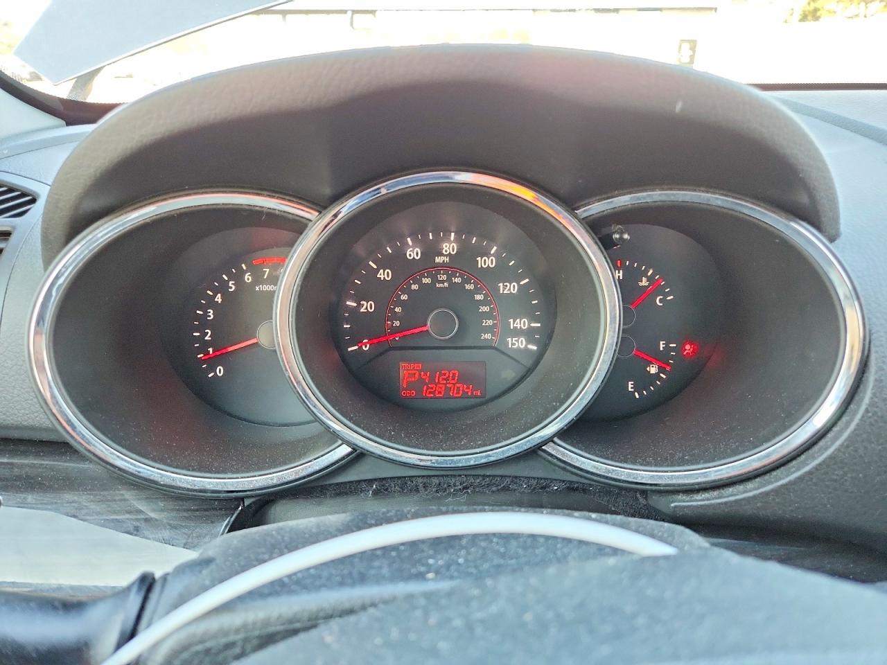 2011 Kia Sorento Lx Серебряный vin: 5XYKT3A18BG046049
