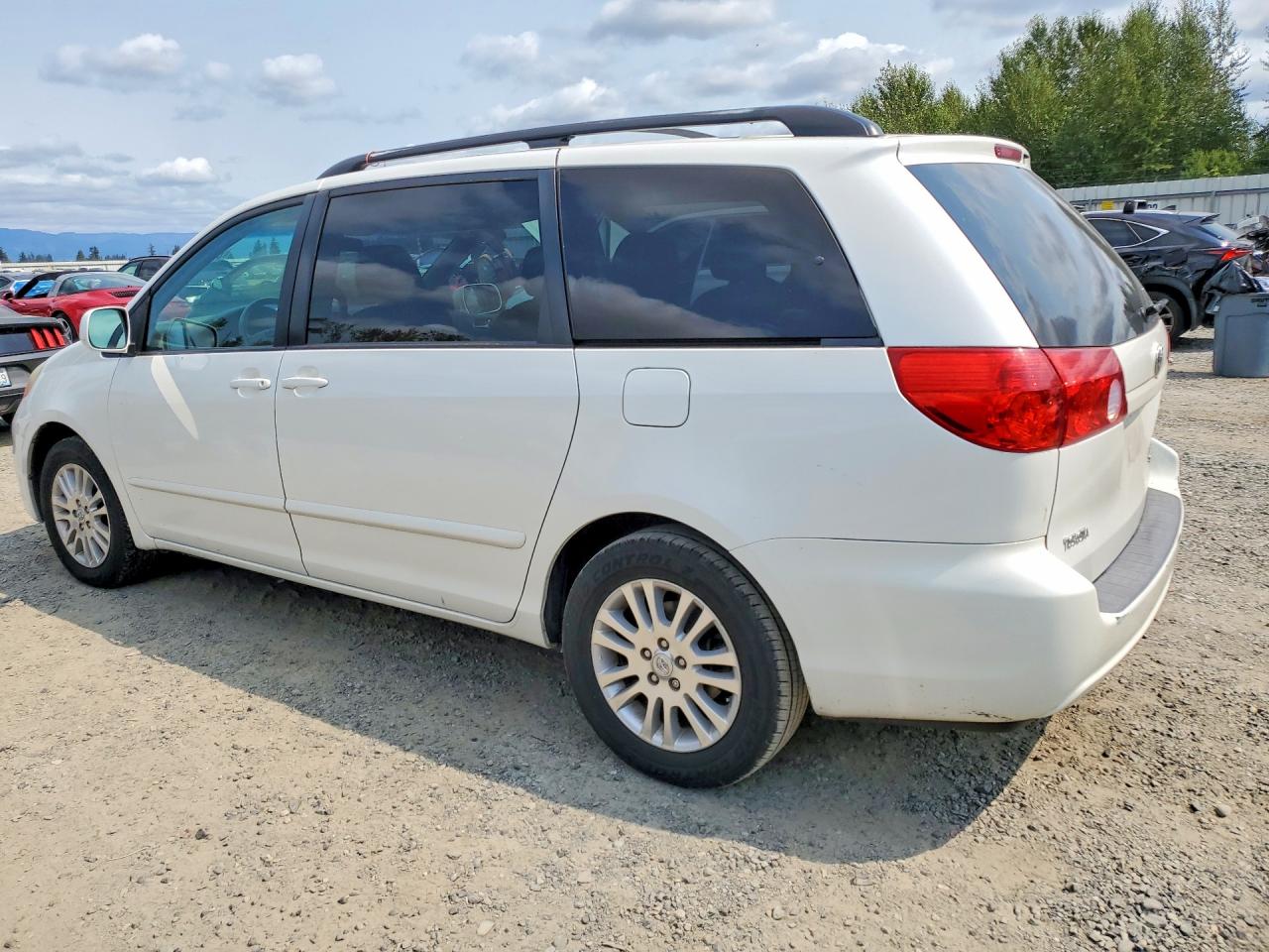 2010 Toyota Sienna Xle Белый vin: 5TDYK4CC6AS300876