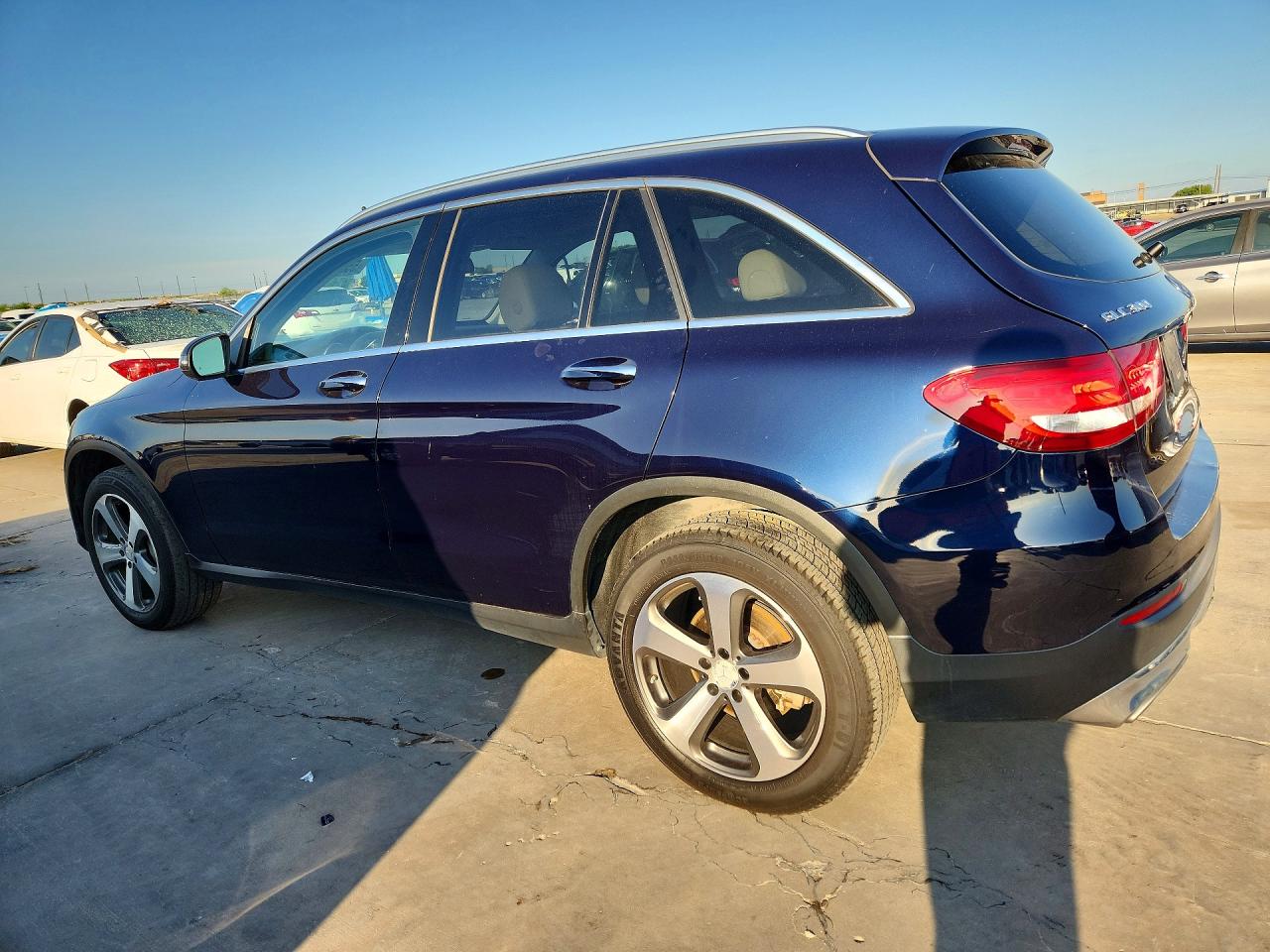 2017 Mercedes-benz Glc 300 4matic Blue vin: WDC0G4KB8HF142259