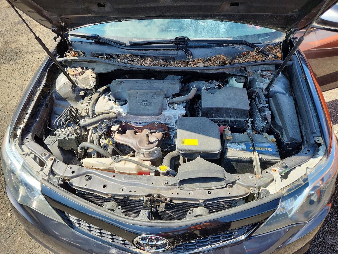 2014 Toyota Camry Le Gray vin: 4T4BF1FK4ER338279