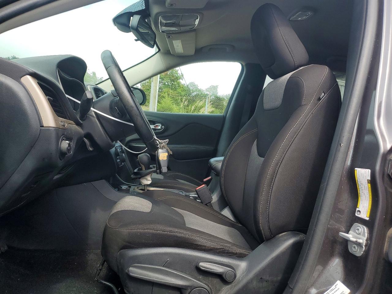 2014 Jeep Cherokee Latitude Gray vin: 1C4PJMCS9EW221018