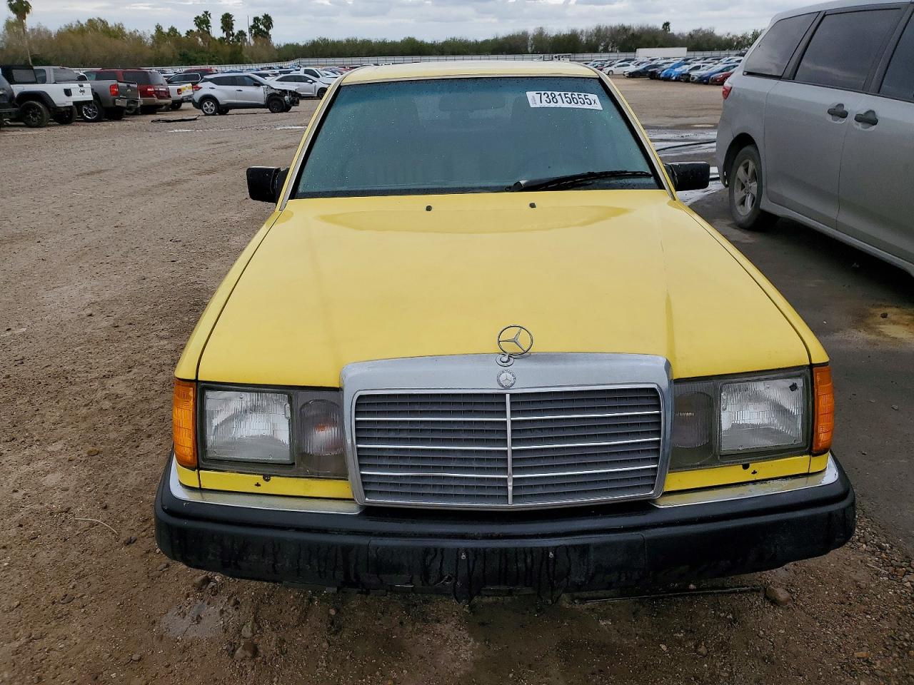 1993 Mercedes-benz 300 D Желтый vin: WDBEB28E4PB972550