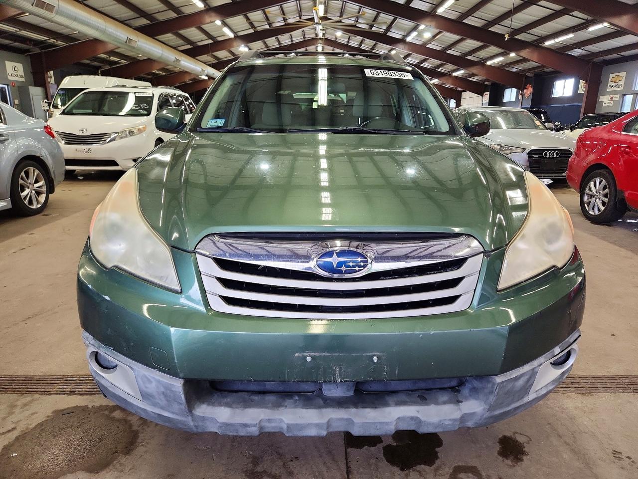 2010 Subaru Outback 2.5i Premium Green vin: 4S4BRBGC2A3377760