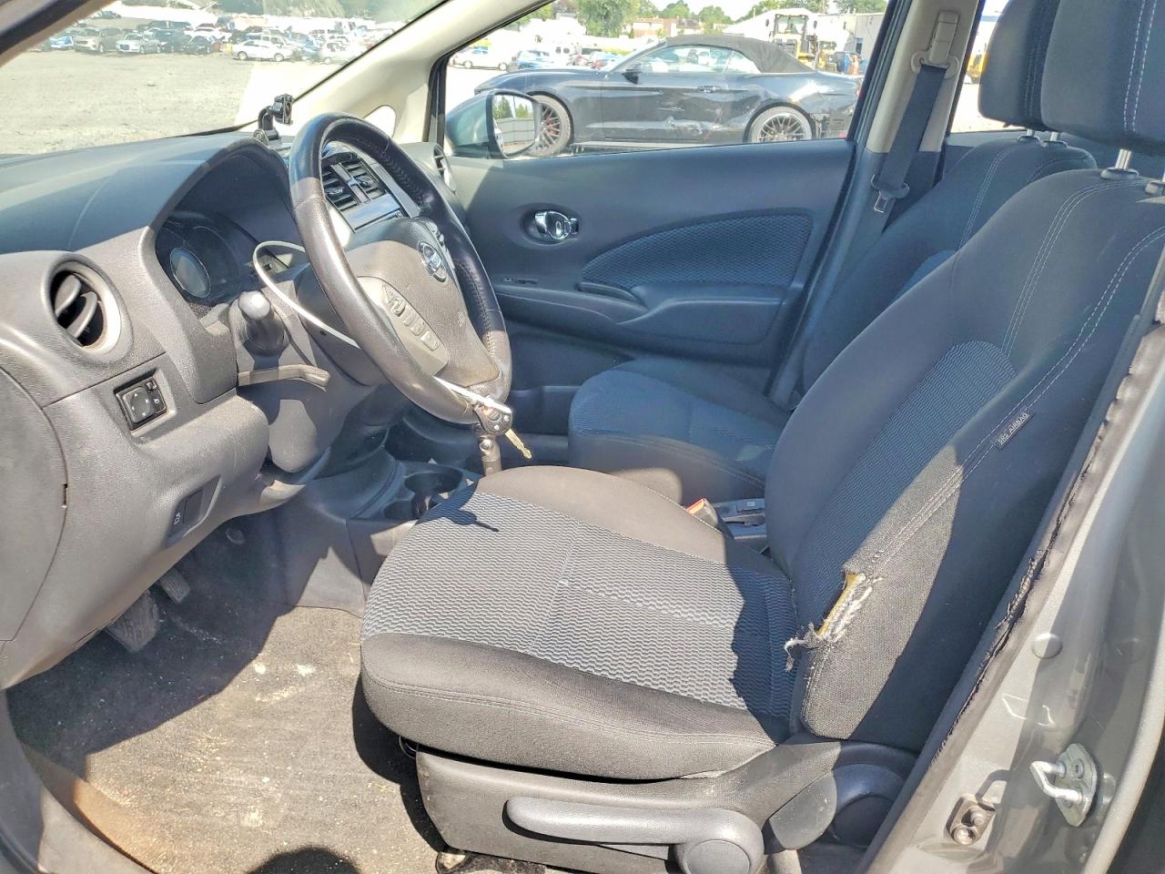 2015 Nissan Versa Note Sv Silver vin: 3N1CE2CP1FL400005