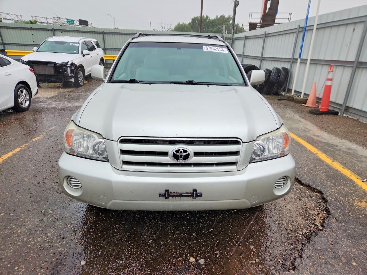 2006 Toyota Highlander Limited Silver vin: JTEEP21A360167977