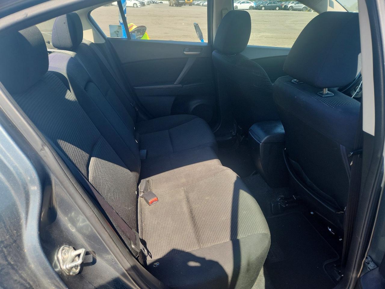 2012 Mazda 3 I Green vin: JM1BL1V71C1647212