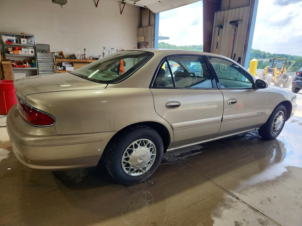2002 Buick Century Custom Beige vin: 2G4WS52JX21199083