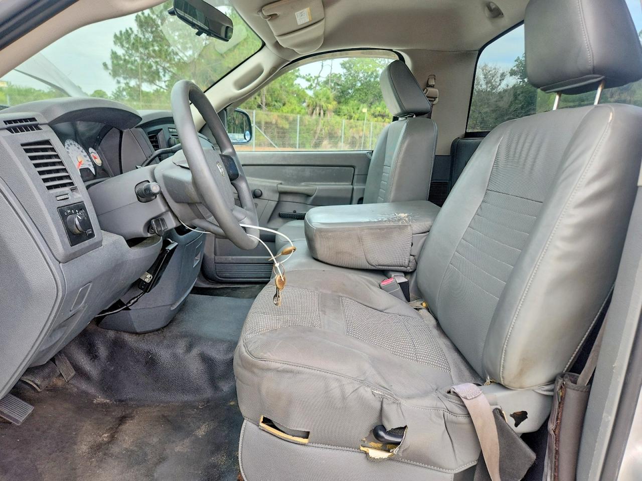 2008 Dodge Ram 1500 St Silver vin: 1D7HA16K48J226164