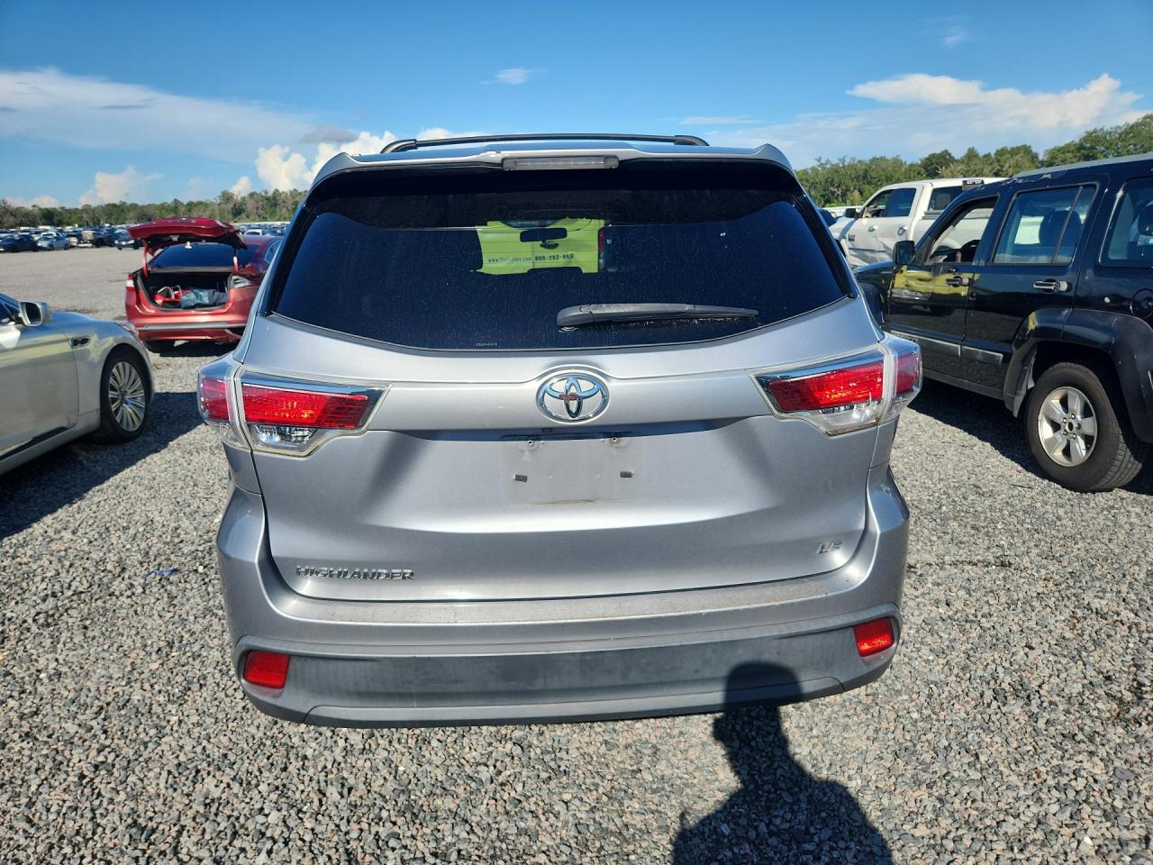 2014 Toyota Highlander Le Silver vin: 5TDZARFH4ES007138