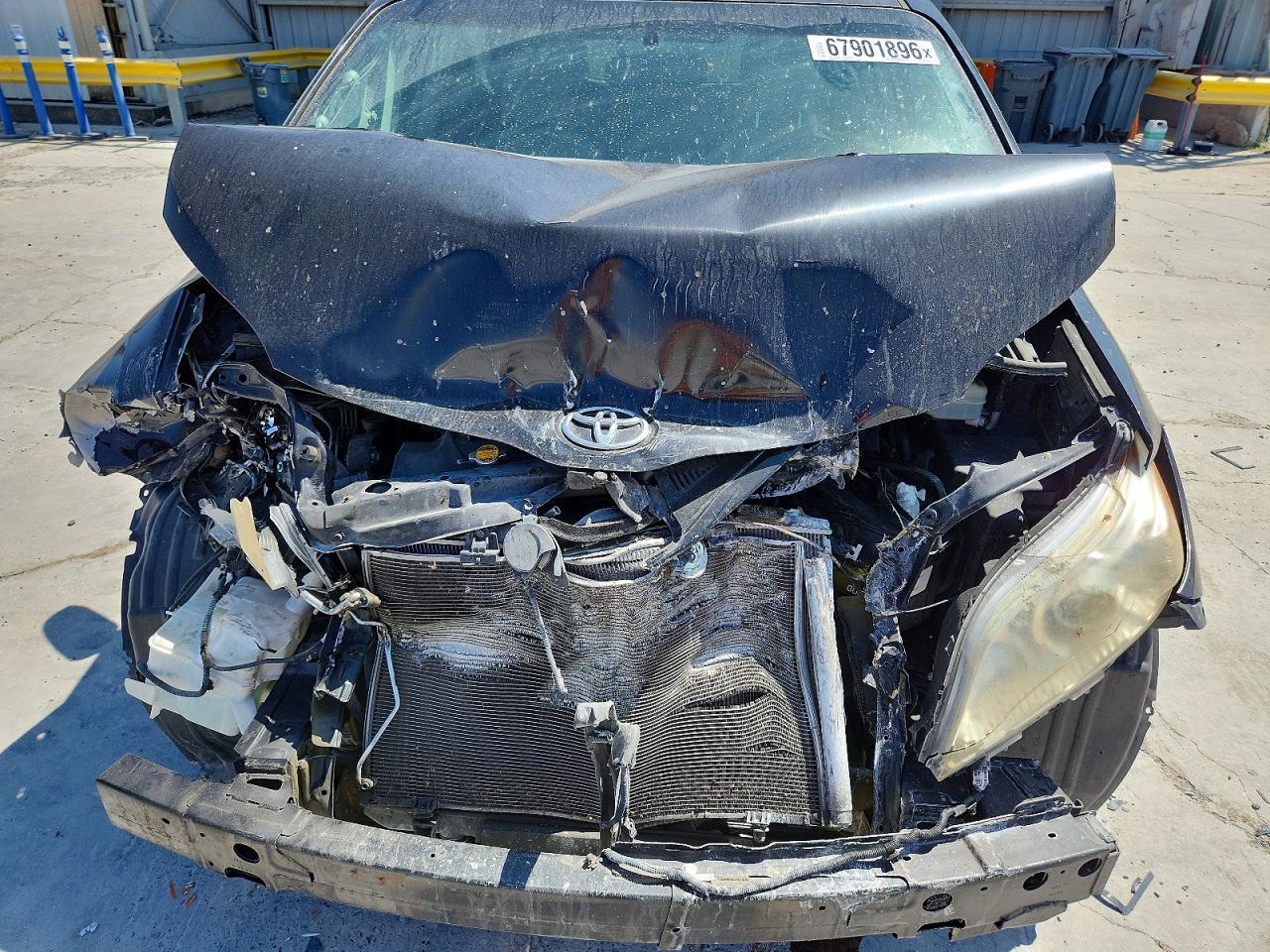 2015 Toyota Sienna Le Черный vin: 5TDKK3DC1FS563217