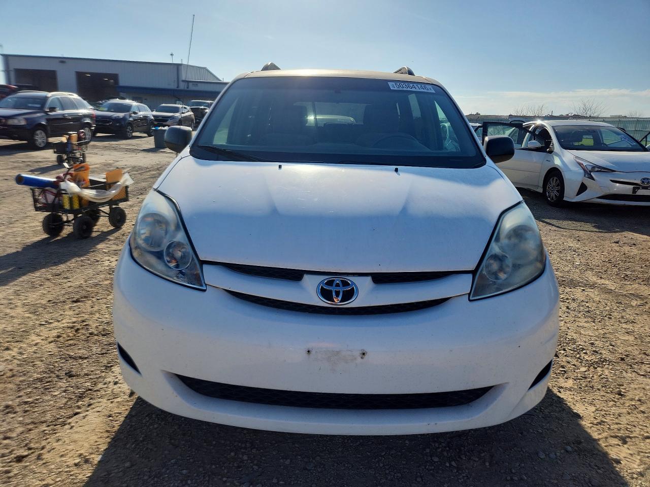 2007 Toyota Sienna Le 7-passenger White vin: 5TDZK23C47S032248