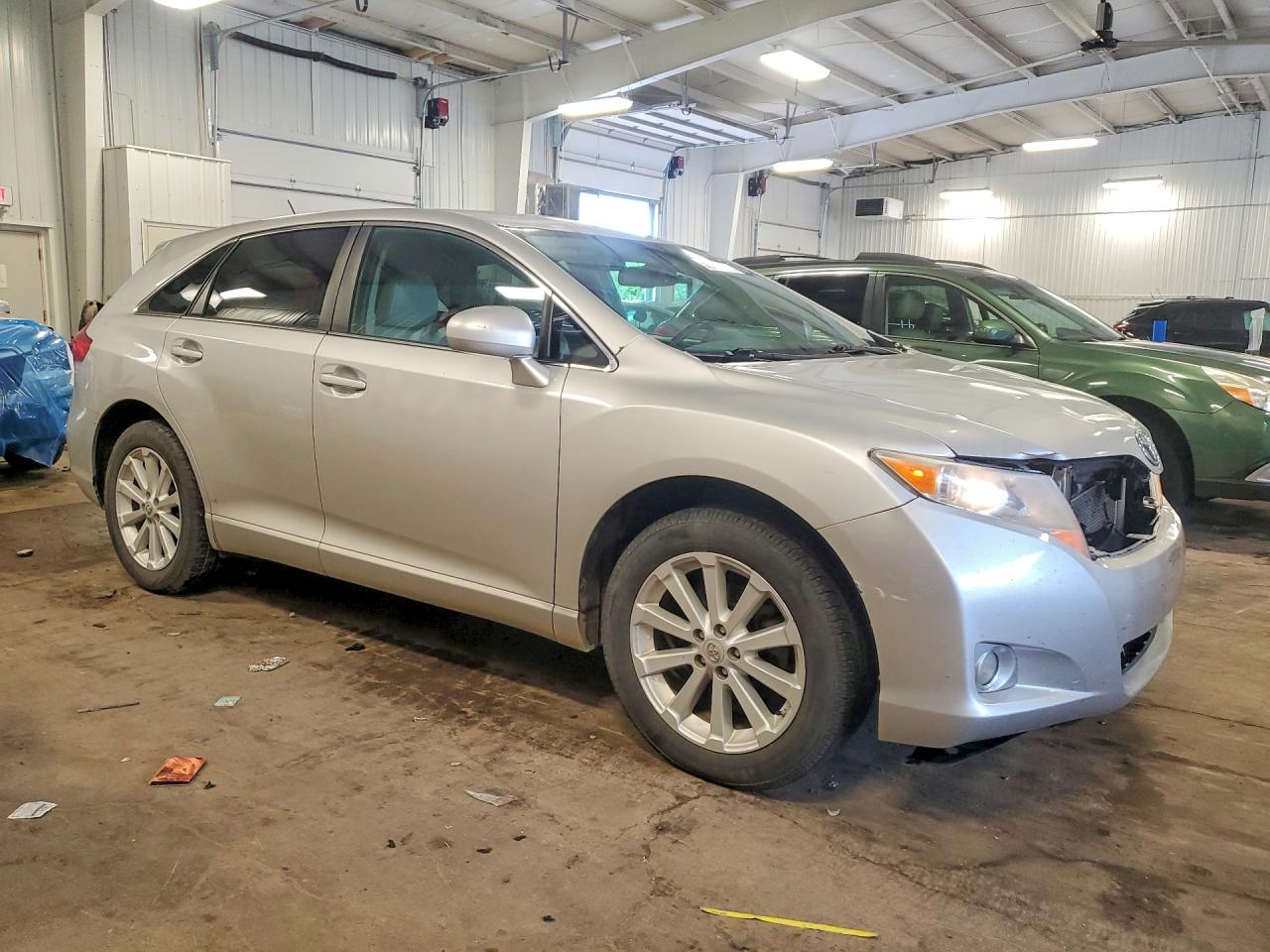 2012 Toyota Venza Le Silver vin: 4T3ZA3BBXCU060307