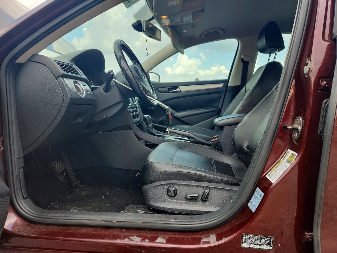 2013 Volkswagen Passat Se Темно-бордовый vin: 1VWBP7A39DC086433