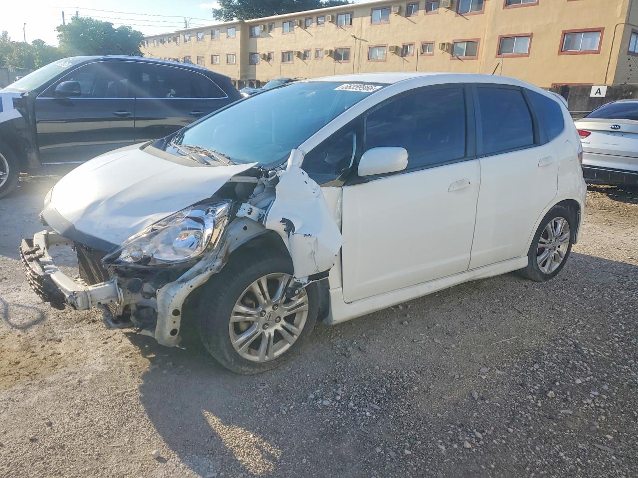 2010 Honda Fit Sport White vin: JHMGE8H43AC003883