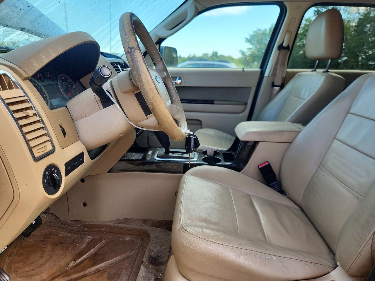 2011 Ford Escape Limited Синий vin: 1FMCU0E76BKC12962