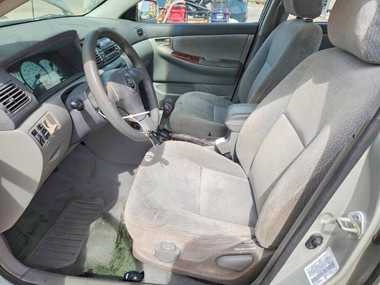 2004 Toyota Corolla Le Silver vin: 2T1BR38EX4C174380