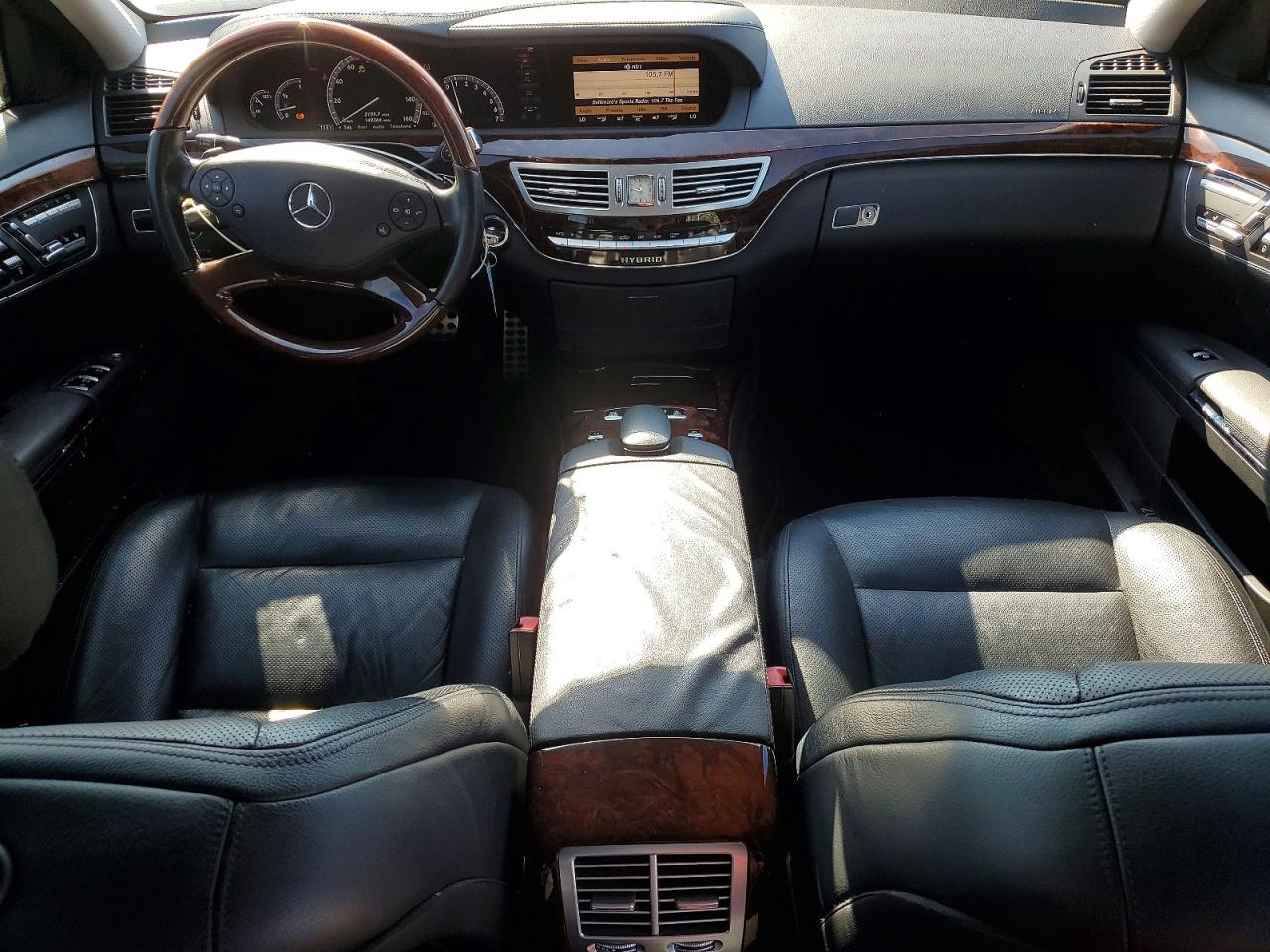 2011 Mercedes-benz S 400 Черный vin: WDDNG9FBXBA387142