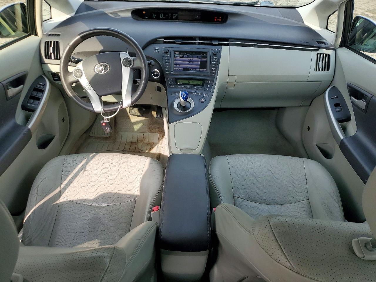 2010 Toyota Prius Iv Silver vin: JTDKN3DUXA0022324