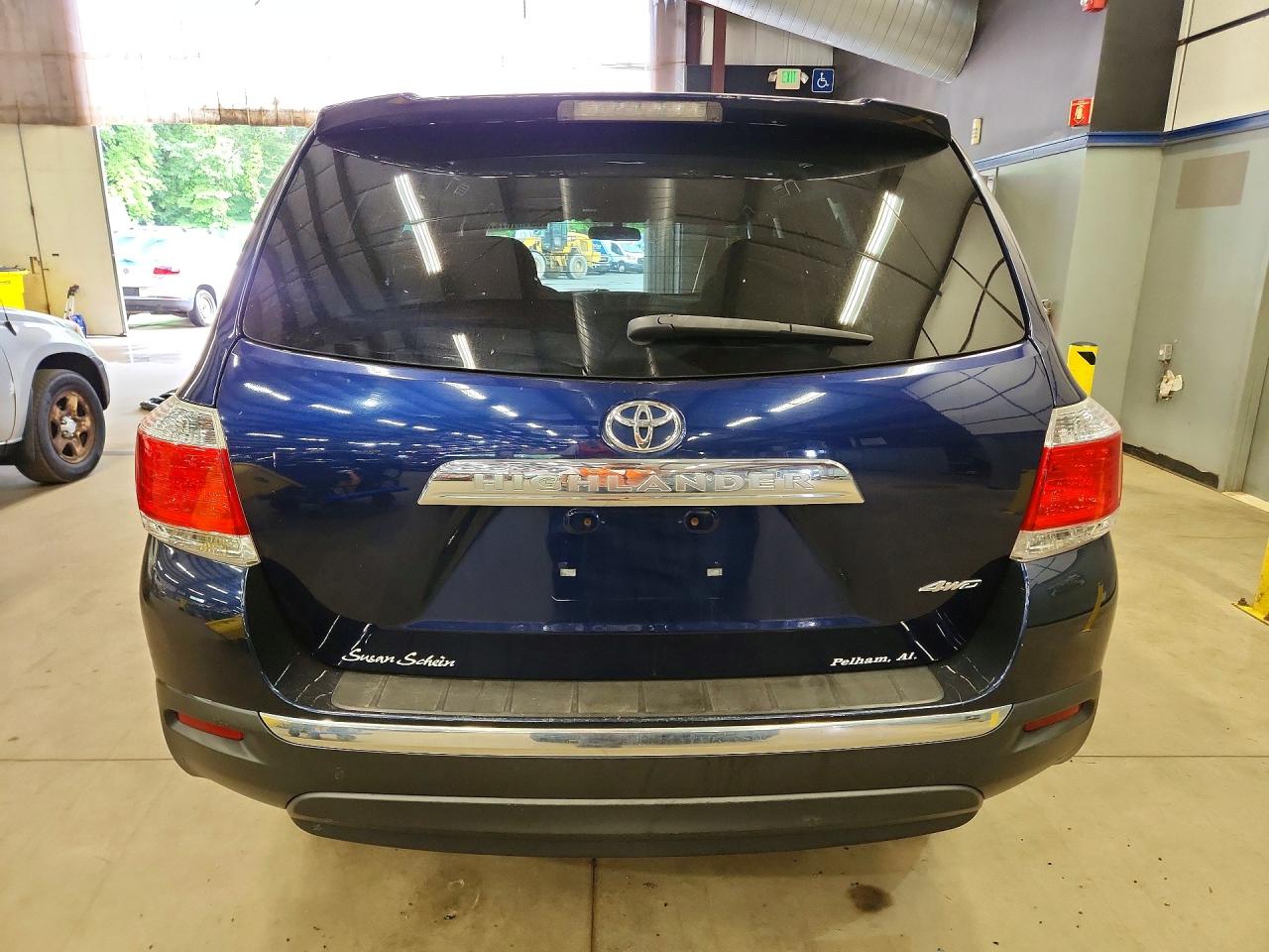 2013 Toyota Highlander Base Синий vin: 5TDBK3EH0DS215027