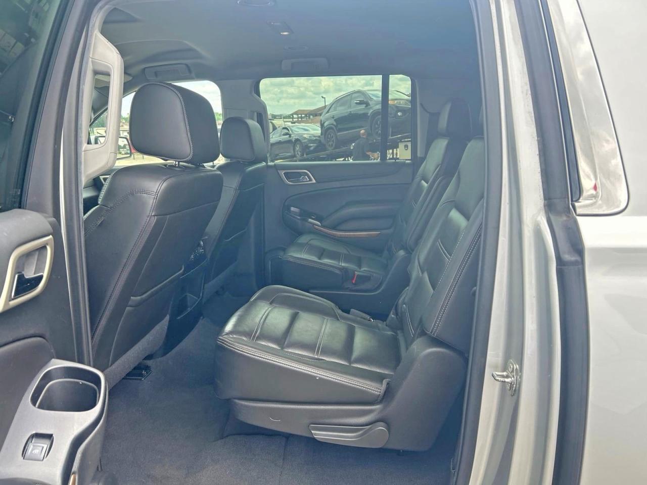 2020 Gmc Yukon Xl Denali Серебряный vin: 1GKS1HKJ1LR202263