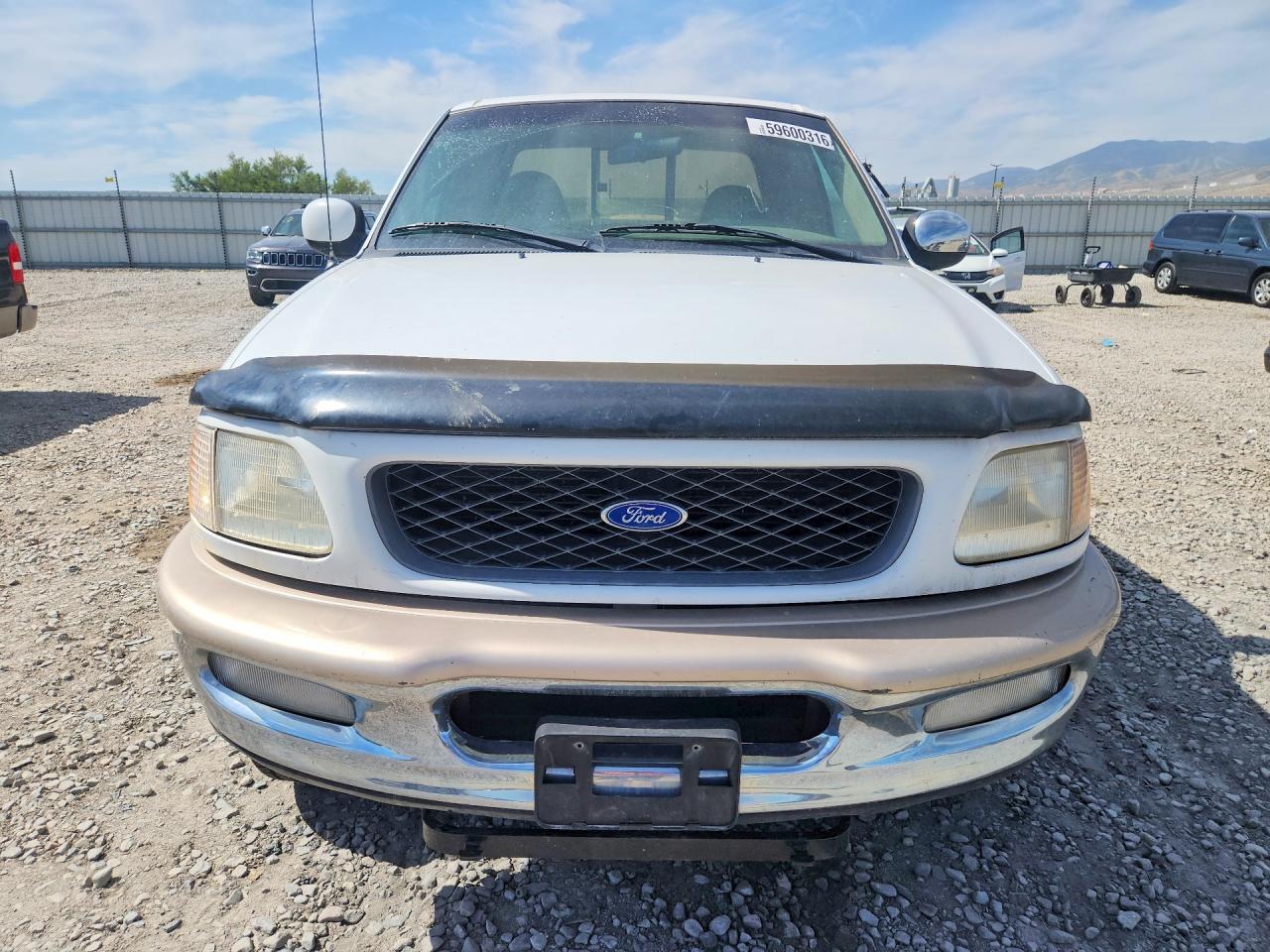 1997 Ford F250 White vin: 1FTFX28W7VKD42356