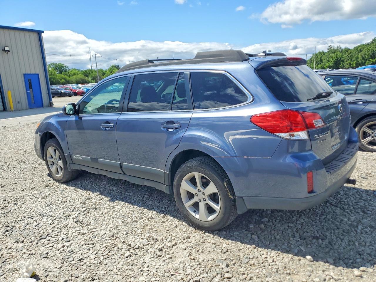 2014 Subaru Outback 2.5i Premium Blue vin: 4S4BRBCC6E3301941
