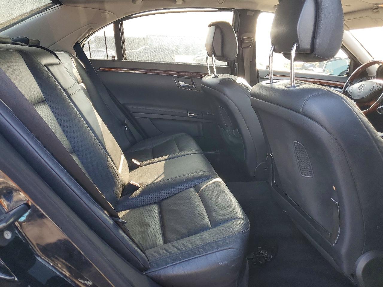 2013 Mercedes-benz S 550 Black vin: WDDNG7DB9DA537588