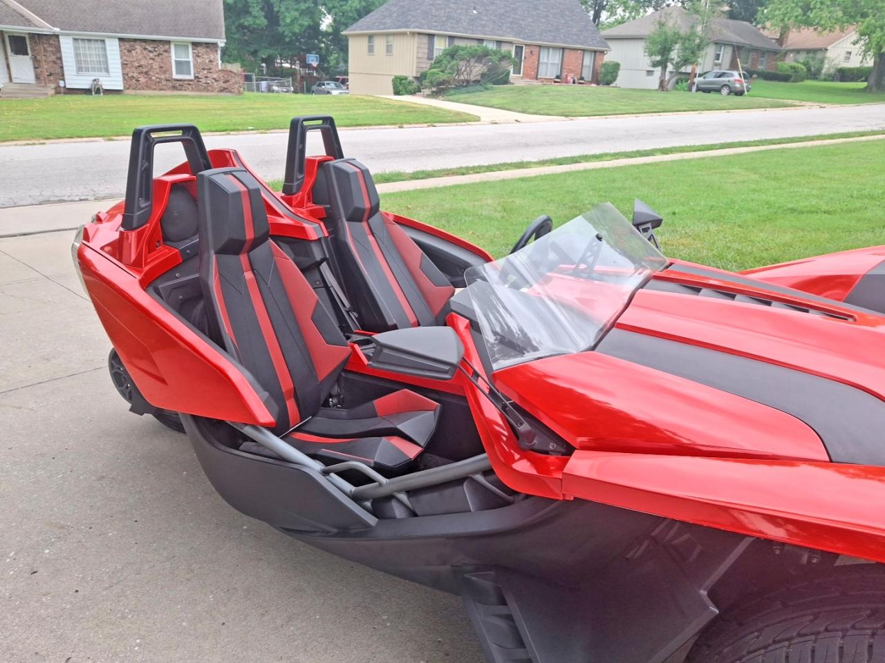 2015 Polaris Slingshot Sl Red vin: 57XAAPFA2F5103076