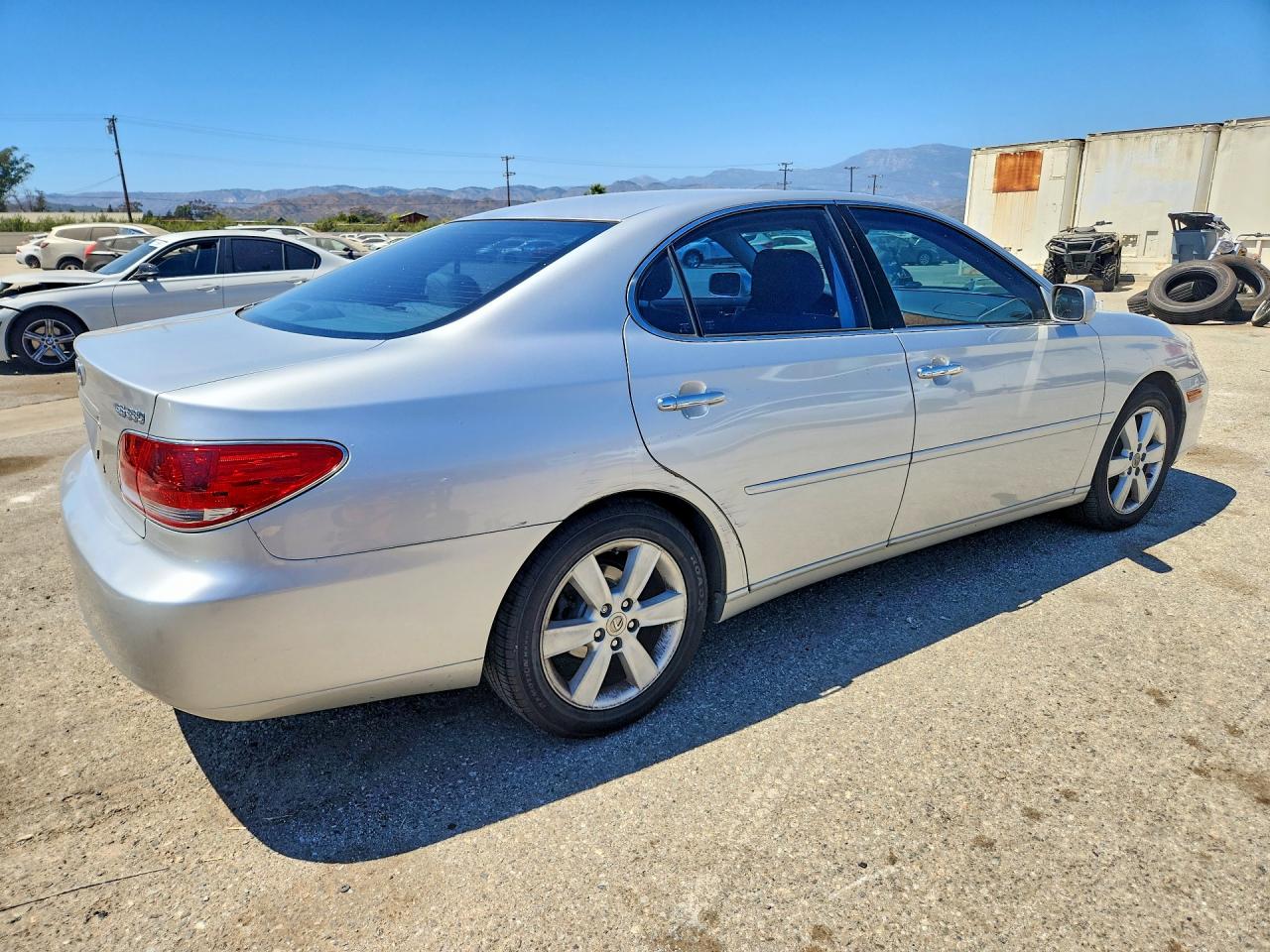 2005 Lexus Es 330 Silver vin: JTHBA30G055136710