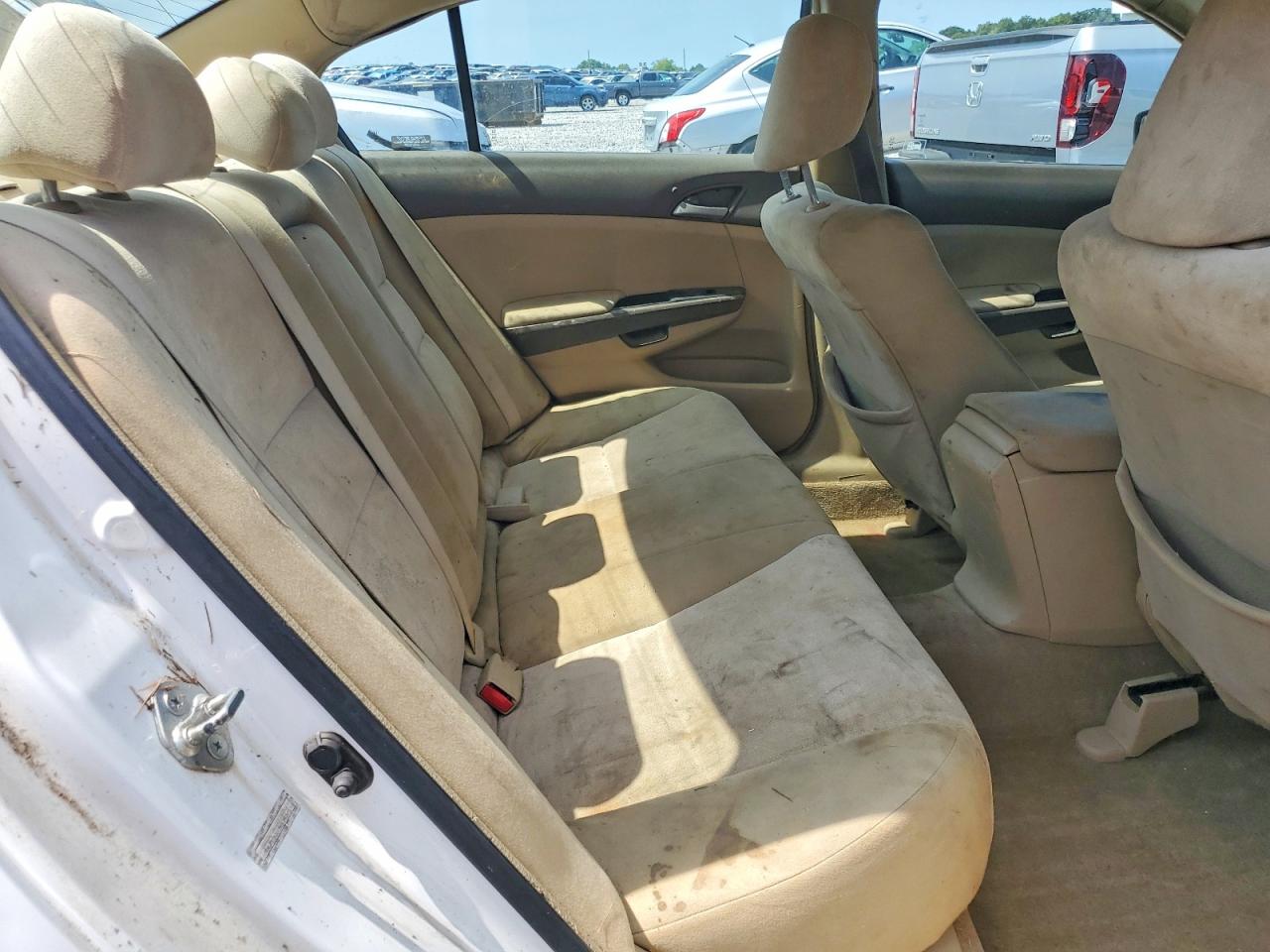 2009 Honda Accord Lx White vin: 1HGCP26339A194828