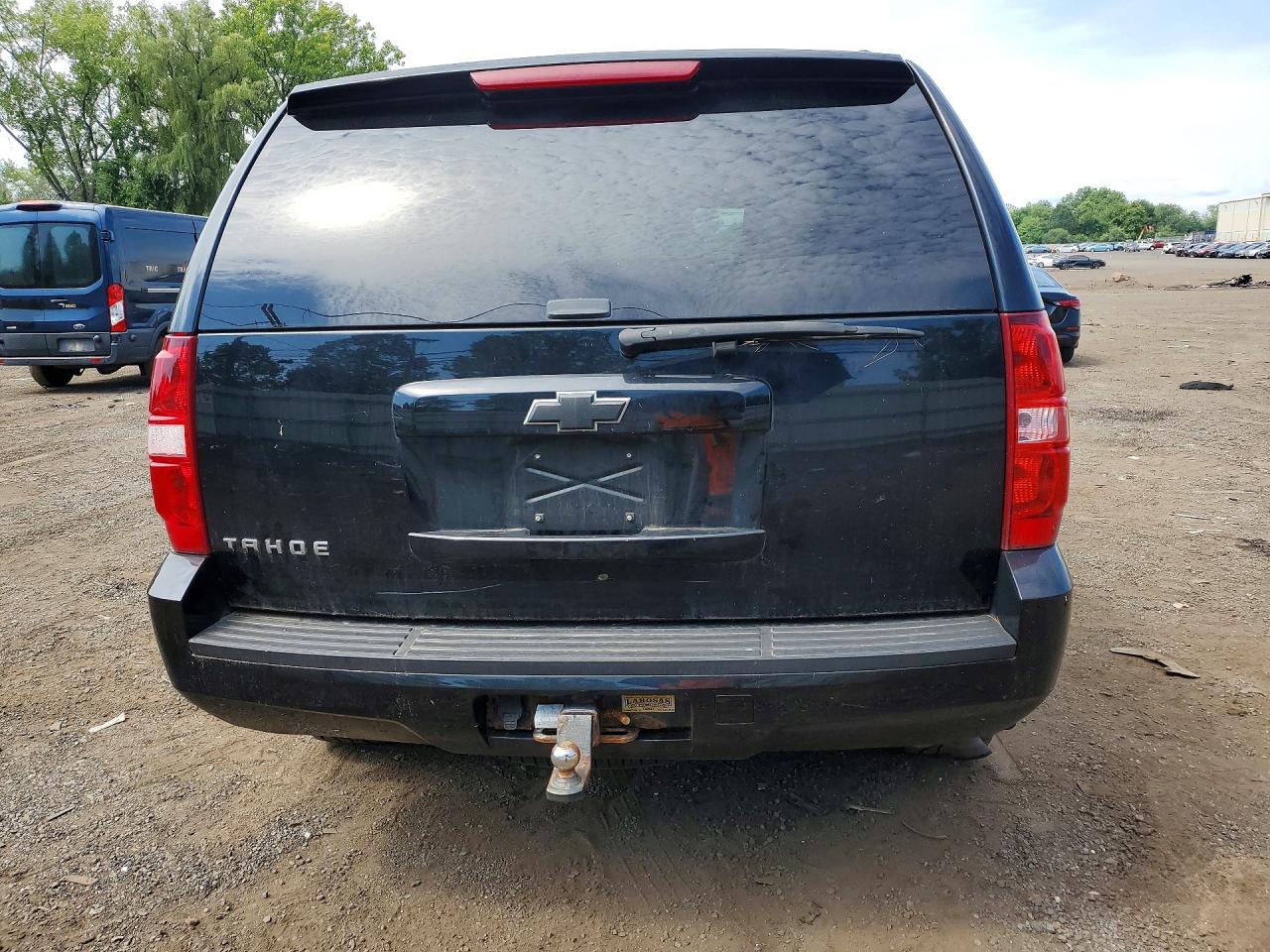 2011 Chevrolet Tahoe K1500 Ls Black vin: 1GNSKAE09BR271906