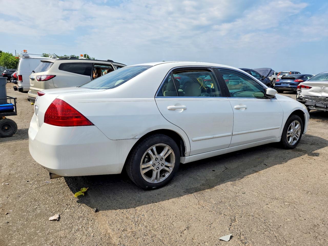 2007 Honda Accord Se White vin: 1HGCM56387A137189