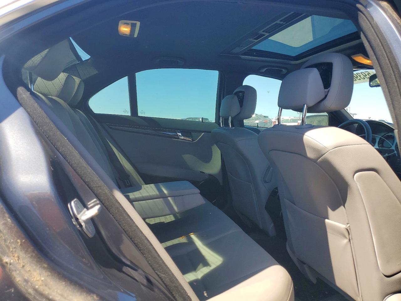 2008 Mercedes-benz C 350 Gray vin: WDDGF56X58F116307