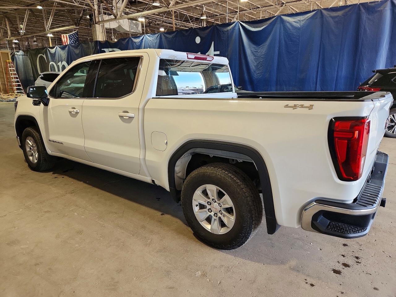 2023 Gmc Sierra K1500 Sle Белый vin: 3GTUUBED7PG247616
