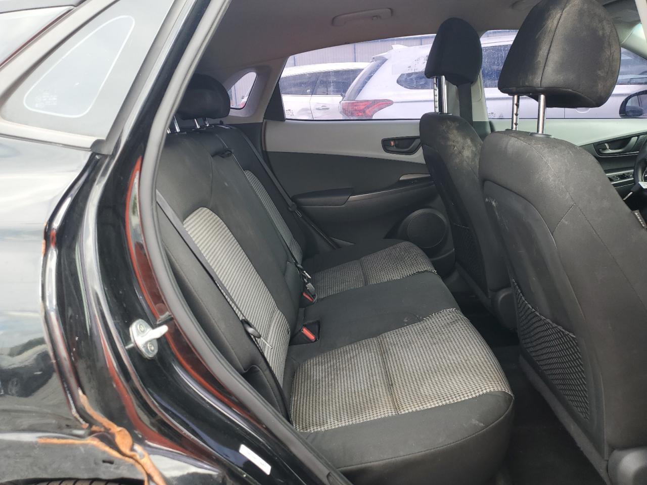 2018 Hyundai Kona Se Черный vin: KM8K12AA5JU186875