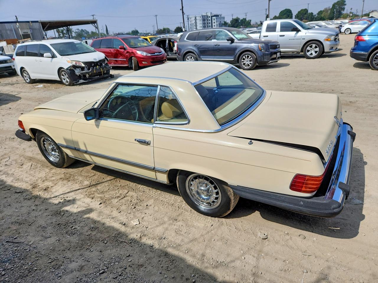 1981 Mercedes-benz 380 Sl Beige vin: WDBBA45AXBB001578
