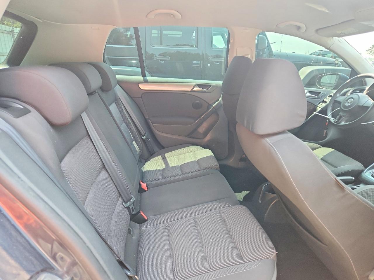 2010 Volkswagen Golf Blue vin: WVWDA7AJ0AW375223