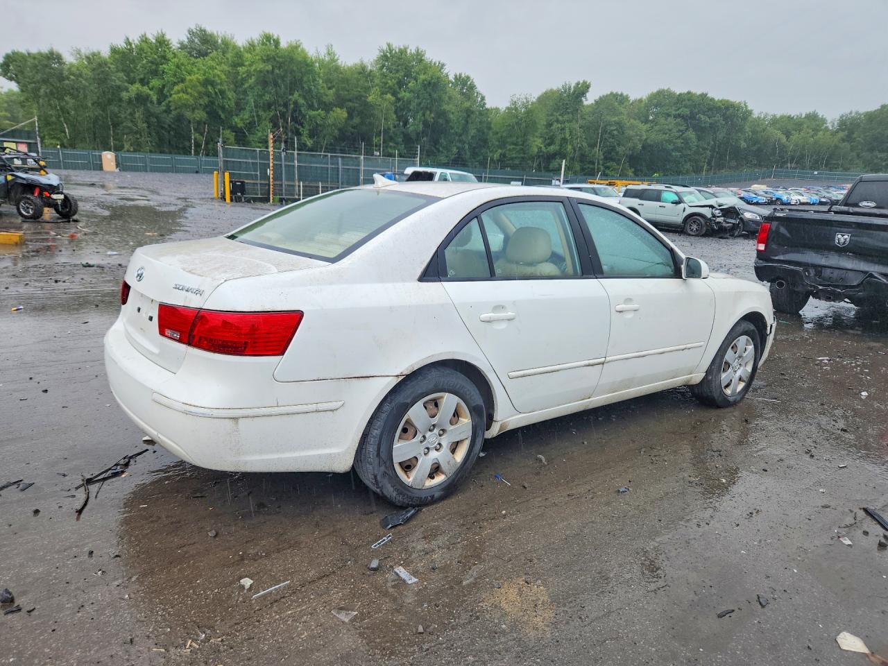 2009 Hyundai Sonata Gls White vin: 5NPET46C39H530565
