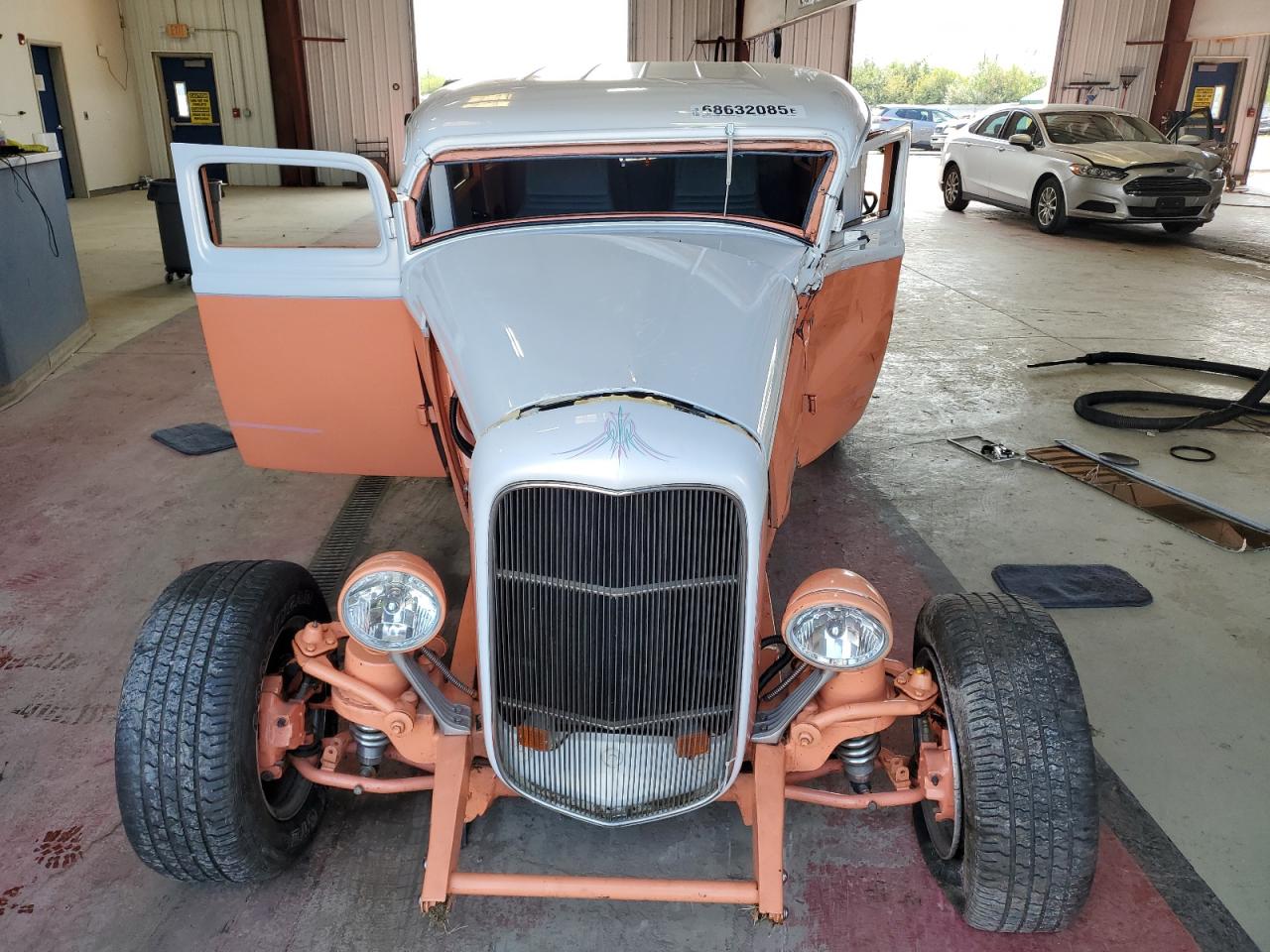1932 Ford Model 18   Двухцветный vin: 1820056032