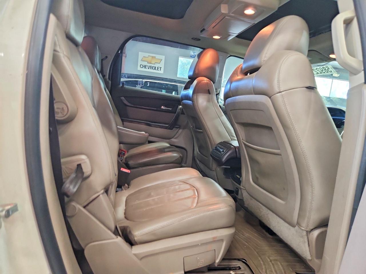 2015 Gmc Acadia Denali White vin: 1GKKVTKD3FJ216590