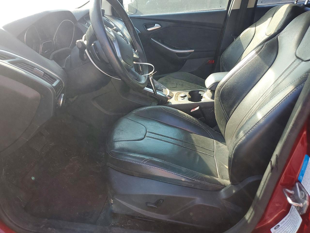 2013 Ford Focus Titanium Red vin: 1FADP3N20DL181586