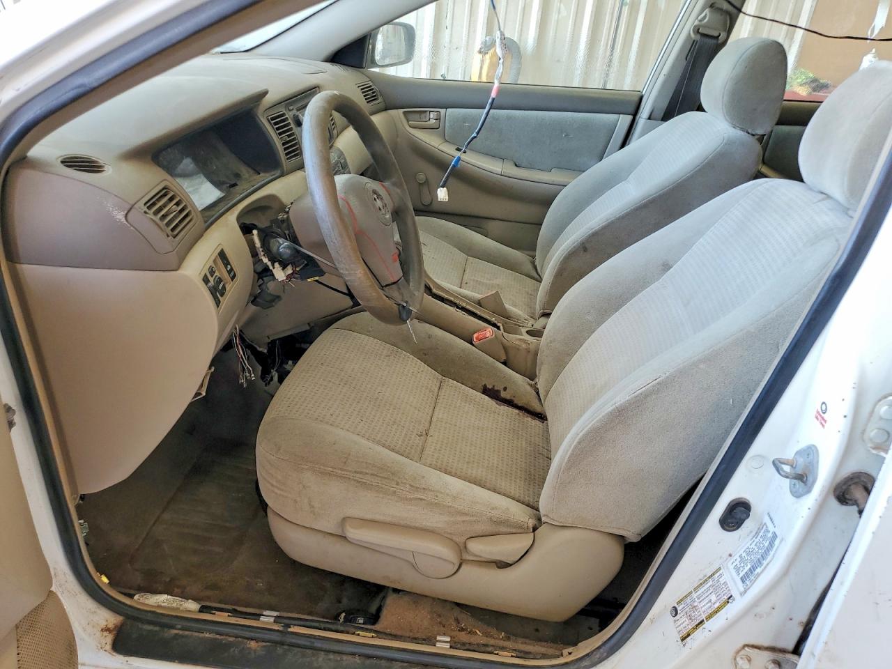 2005 Toyota Corolla Ce White vin: 1NXBR32E75Z427339