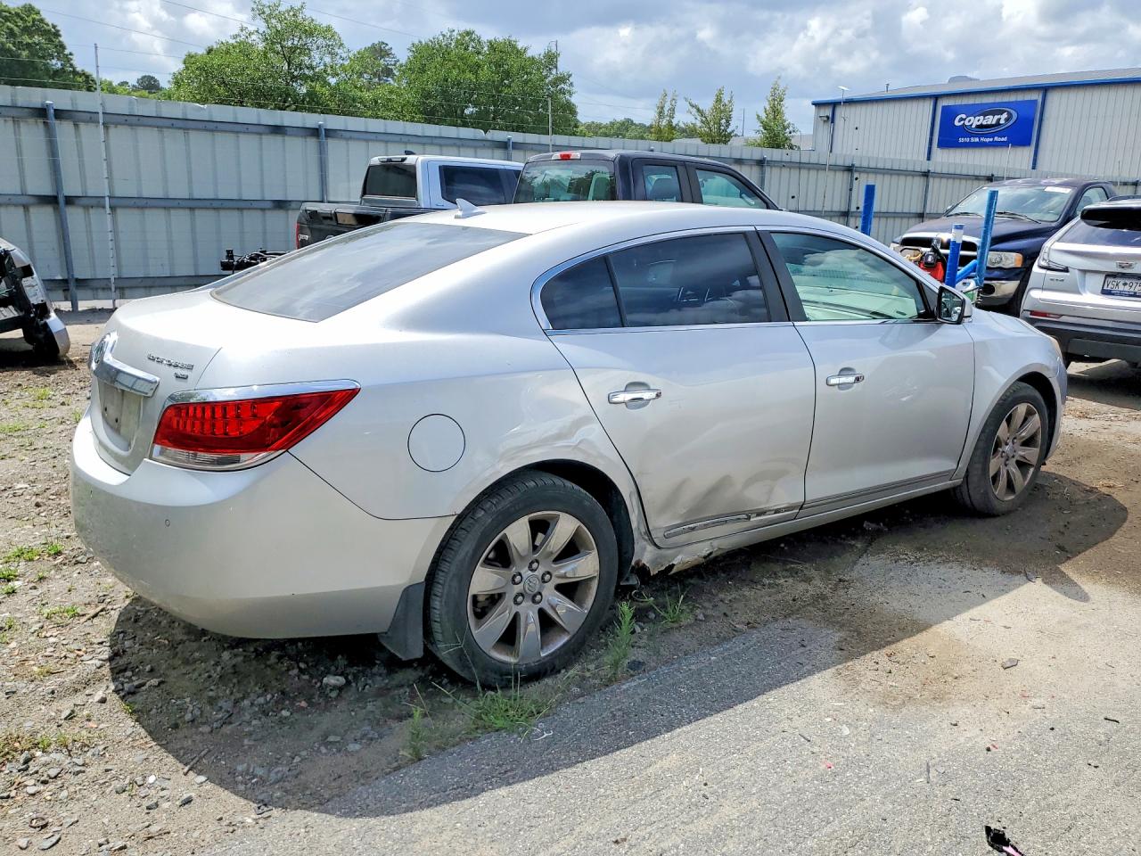 2010 Buick Lacrosse Cxl Silver vin: 1G4GD5EG2AF228890