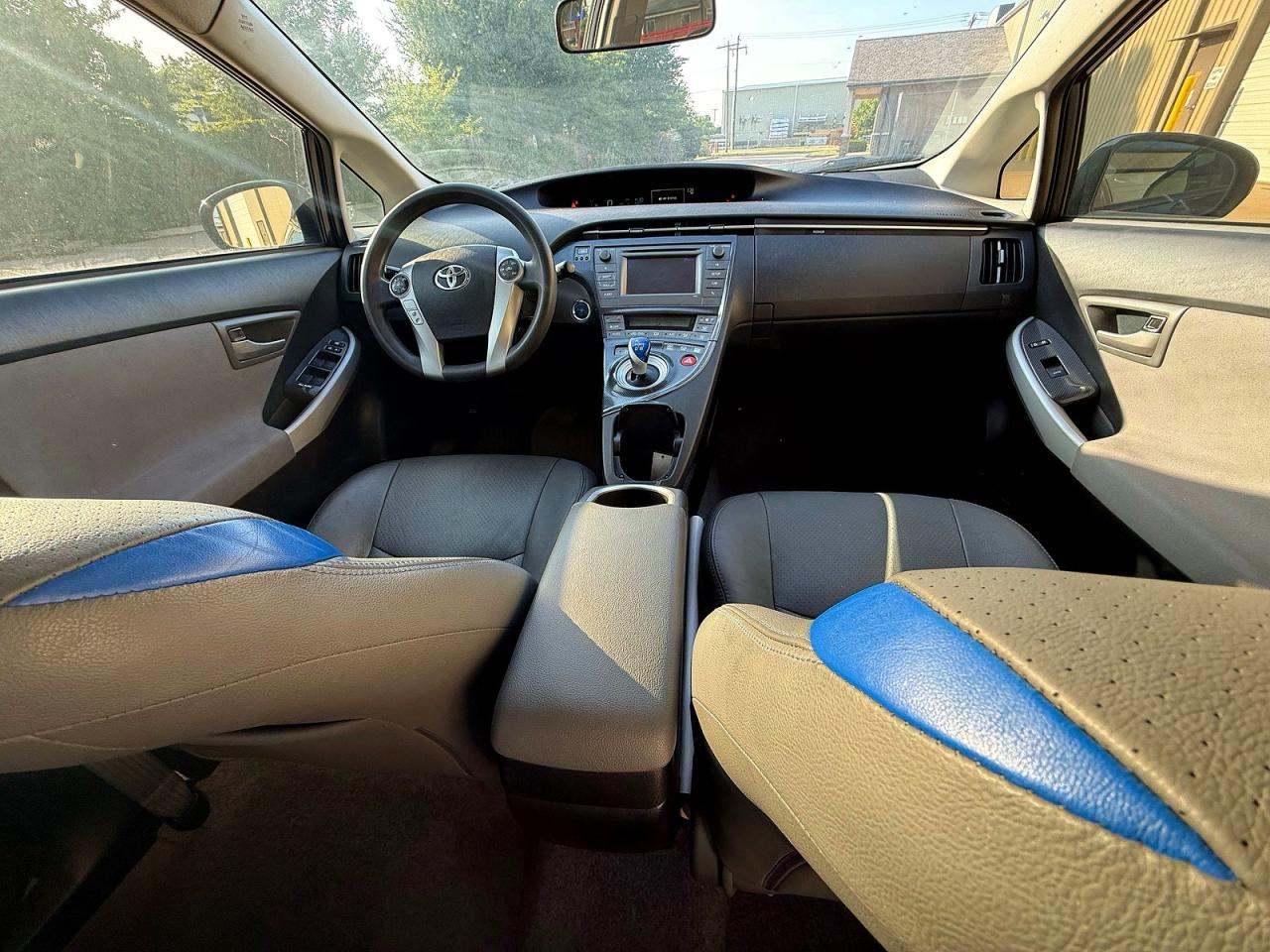 2012 Toyota Prius Two Gray vin: JTDKN3DU0C5472800