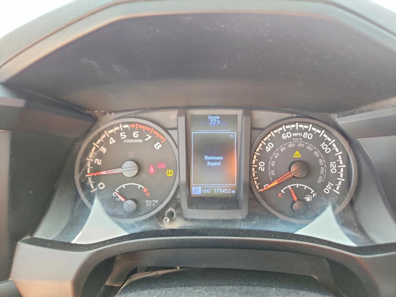 2020 Toyota Tacoma Sr Белый vin: 5TFSX5EN6LX071186