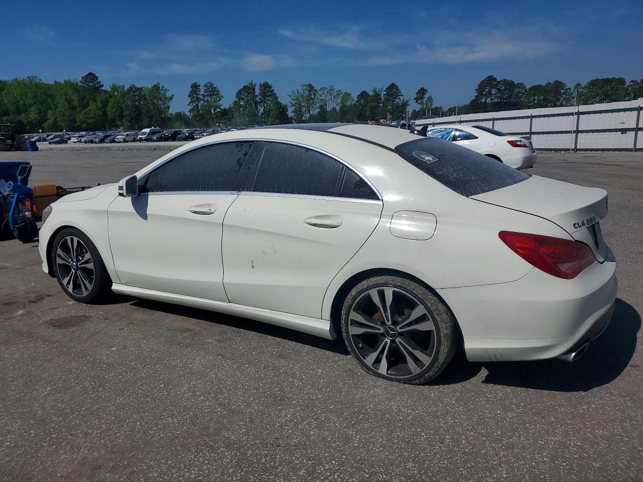 2014 Mercedes-benz Cla 250 White vin: WDDSJ4EB3EN143855