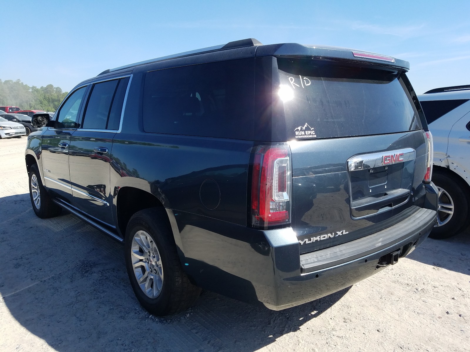 2019 Gmc Yukon Xl Denali Black vin: 1GKS2HKJ2KR131859