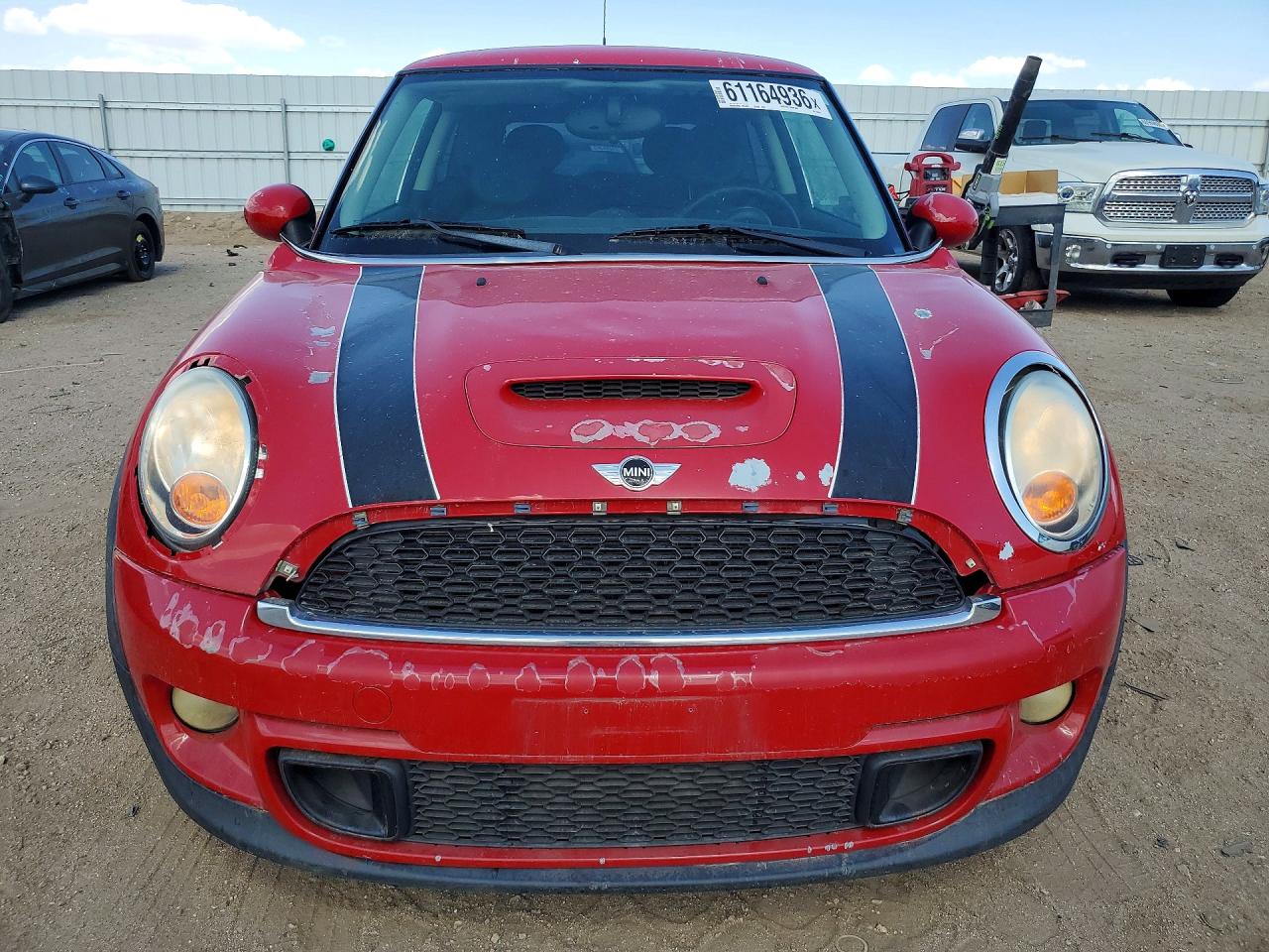 2012 Mini Cooper S Red vin: WMWSV3C57CT385513