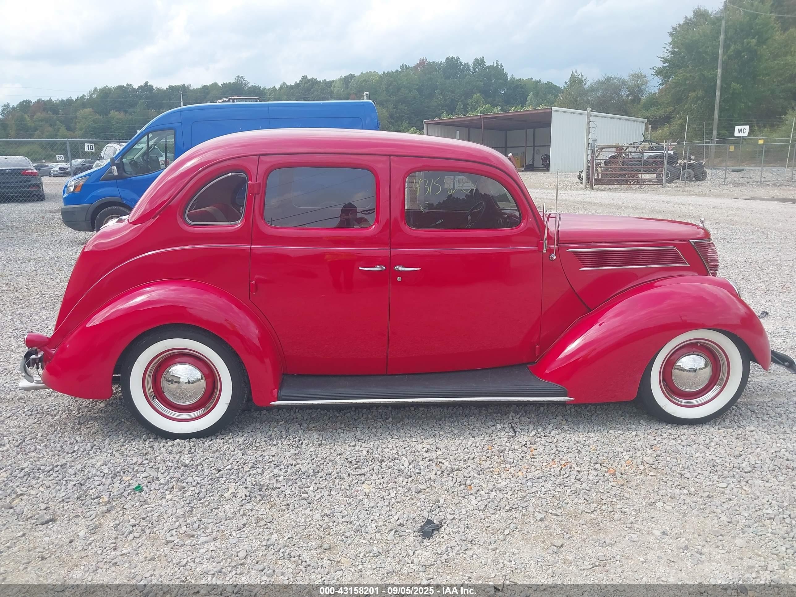 1937 Ford Other   Красный vin: 1841219191937    